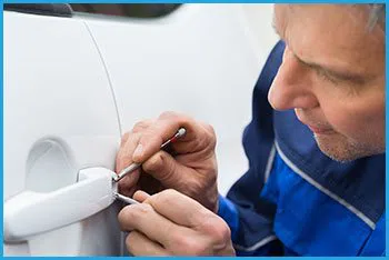 Lock Locksmith Services Dickerson, MD 301-363-0140 - 20-car-locksmith