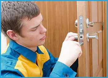 Lock Locksmith Services Dickerson, MD 301-363-0140 - 5-lock-opening